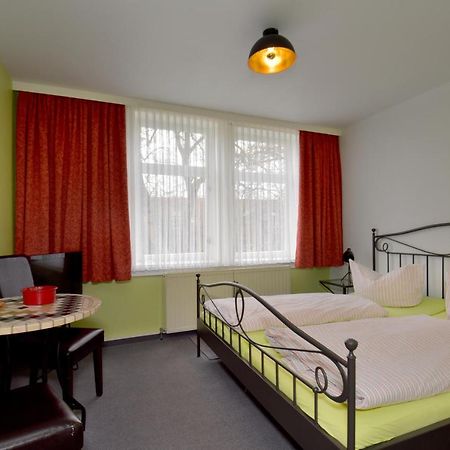 Hotel Goldene Sonne Arnstadt Ngoại thất bức ảnh