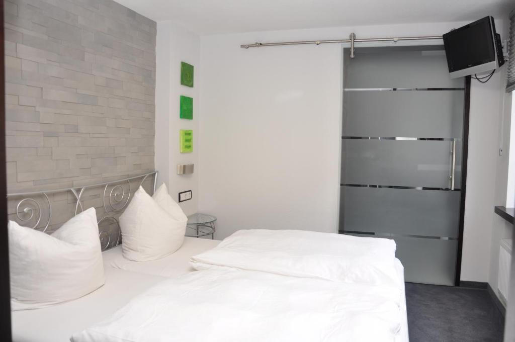Hotel Goldene Sonne Arnstadt Ngoại thất bức ảnh